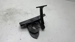 Mercedes-Benz E W211 Huvenlås A2118870327