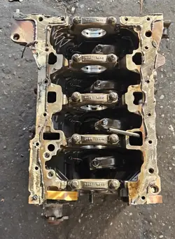 Bloc moteur inférieur OEM M9TB870 - Opel Renault