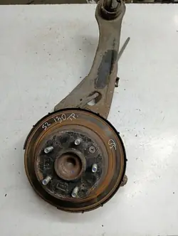 OEM 521AW58F4 Taka-Oikea Pyörännapa Hyundai i30