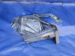 TOYOTA COROLLA E21 Membro Longitudinal Esquerdo