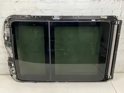 Toit ouvrant Chrysler Pacifica 2018 OEM 30024768