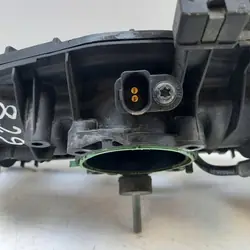 Coletor de admissão Volkswagen Golf VI 2009 061331850DF