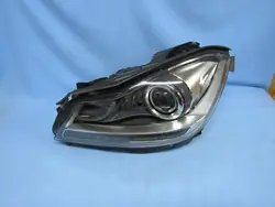 Linker Mercedes W204 Lift Bi-Xenon ILS LED Europa