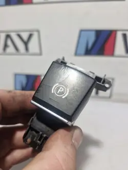 Interruptor de freio de mão BMW F06 F10 F25 F26 6822519