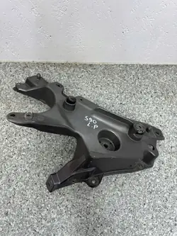 VOLVO S90 V90 2016- Supporto paraurti sinistro 31447897