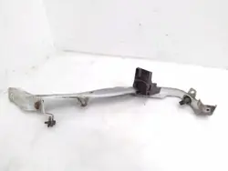 Suporte para para-lama dianteiro direito OEM 631406423R