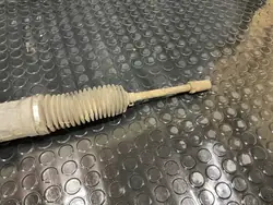 Mercedes ohjausvaihde OEM A2104602984 - Käytetty