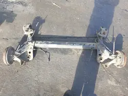 Ford Fiesta MK7 Bakaxelbalk OEM - Begagnad