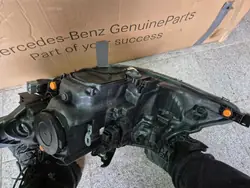 Toyota Auris E180 Framlykta OEM 8111002E21