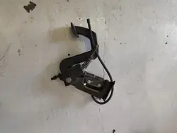 Mercedes-Benz Viano gaspedalsfäste OEM A6392902401