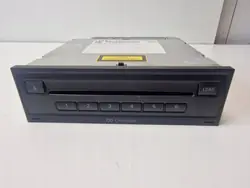Audi CD-vaihtaja OEM 4F0035110 Q7 A6 C6:lle