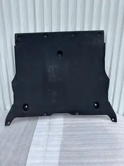 TESLA MODEL 3 17 - UNDERBODYSKYDD PLATTA 1104312-00-B