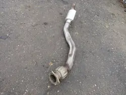 Silenciador central Audi A6 C7 OEM 8K0253211 - Usado