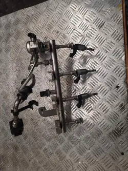 Käytetty polttoainepumppu OEM AG9E-9D376-AB Fordille