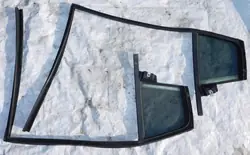 Joint vitre porte arrière Dodge Charger 2011 OEM