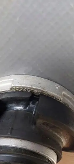 Volvo OEM 32246660 Begagnad McPherson Överfäste