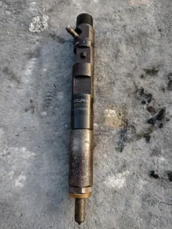 Inyector Nissan Renault Dacia 1.5 DCI H8200421897