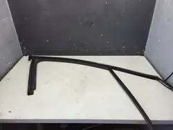 Voor rechter raamrubber OEM 9673086280 Peugeot 208