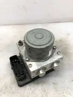ABS-pumpun ohjain OEM 52090298 - Käytetty