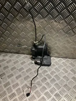 Mercedes-Benz Dörrlås Höger OE 2117200635