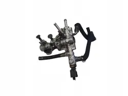 Distributeur d'essence Mazda d'occasion OEM JUT171477