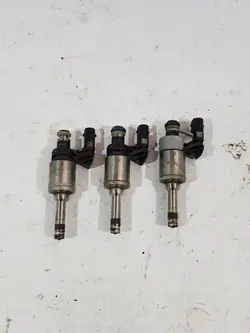 Iniettore carburante 04E906036R VW Audi Skoda Seat 1.0 TSI