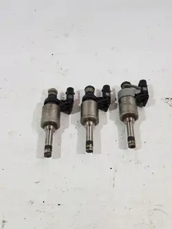 Injecteur de carburant 04E906036R VW Audi Skoda Seat 1.0 TSI