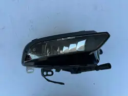 Audi Halogeenivalo Oikea Etu OEM 8V0941700C 8070