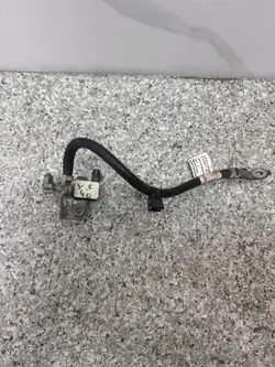 Minuspol Batterieklemme OEM 31453627 für Volvo XC40