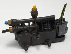 Jousituksen Jakaja OEM RVH500050 Range Rover L322:lle