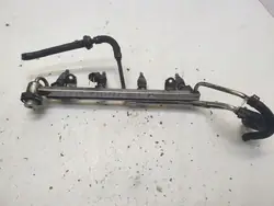 Inspuitrail OEM 06A133681E voor VW 1.8 Turbo
