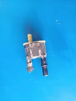 Kraftstoffventil OEM 04627694AB für Jeep 3.6 V6