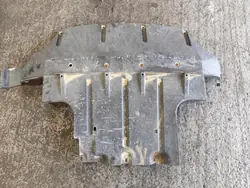 Capa do motor Audi Q7 4L 7L8825285A