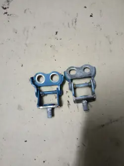 Ensemble de charnières de hayon Toyota Yaris III 2011