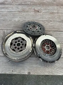 Kaksimassainen vauhtipyörä Peugeot Expert 2.0 HDI