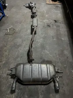 Uitlaatdemper OEM 123456 voor Mazda CX-3 2.0L