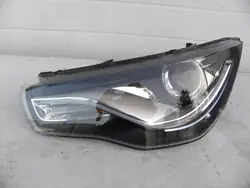 AUDI A1 Faros Xenón Lado Izquierdo 8X0941043