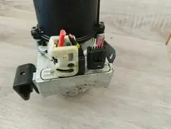 Ohjaustehostinpumppu CITROEN PEUGEOT 9800939680