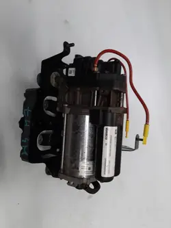 Audi Q7 Jousituskompressori OEM 4M0616005H