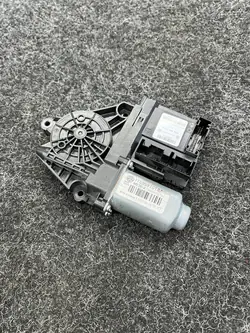 Raam motor linksvoor Skoda Octavia II Lift