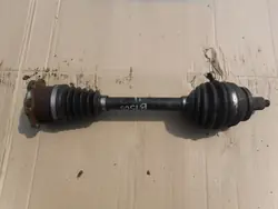 Vänster fram drivaxel VW Audi Skoda