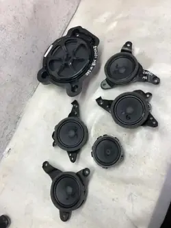Mercedes-Benz Soundsystem OEM A2068203000 Gebraucht
