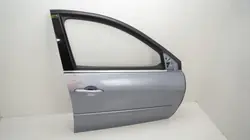 Porta dianteira direita OEM 360208441 para Renault Laguna III