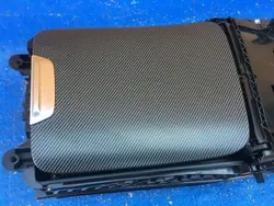 Mercedes W206 keskikonsolin säilytys OEM A2066805705