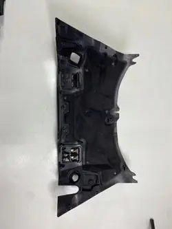 Mercedes-Benz C W205 väliseinäpeite OEM A2056207801