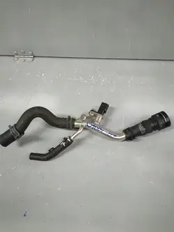 OCTAVIA 4 GOLF 8 LEON Veden Anturin Putki 05L121157AK