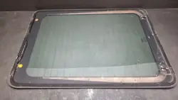 Vitre chauffante arrière gauche Iveco Daily 99-14
