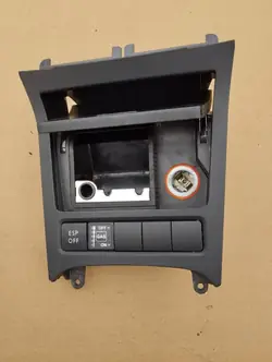 OEM 5K0857961 Askfat Tändarehållare VW Golf VI