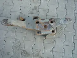 Oikea ilmajousen kiinnike OEM 20428753 Volvo FH/FM:lle