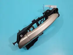 Vasen etuulkokahva VW Passat B6 3C0837885F